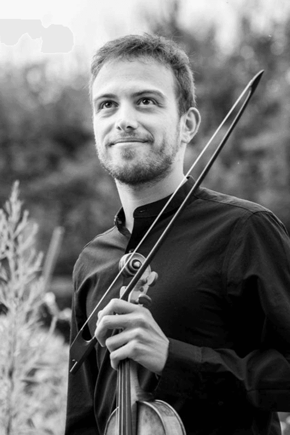 Portrait du violoniste Christophe Mourault