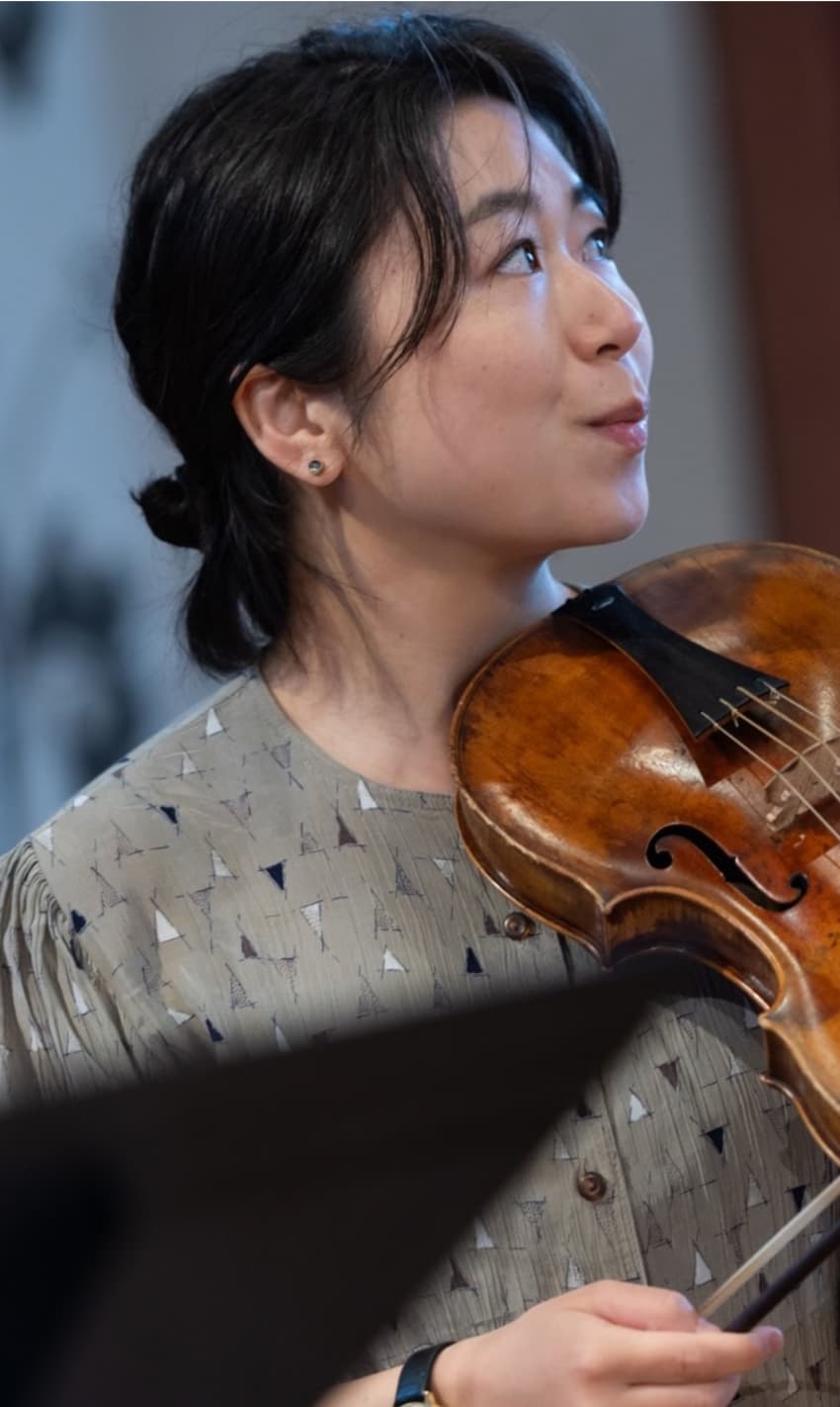 Portrait de la violoniste Soko Yoshida
